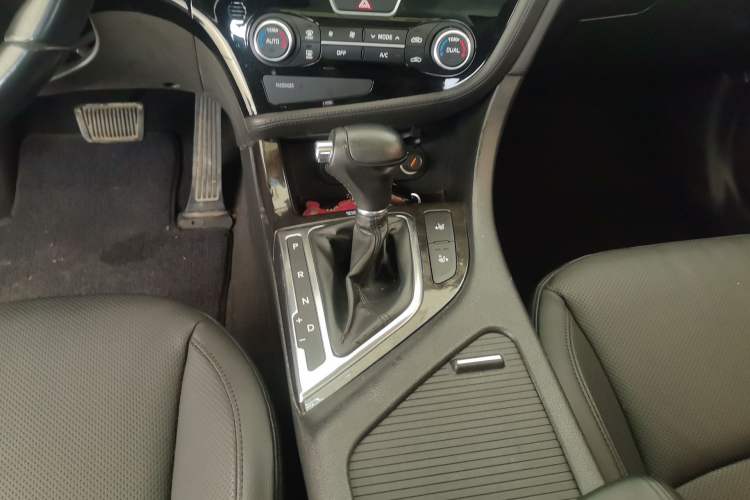 Used Kia K5 2015 2.0L Automatic LUX