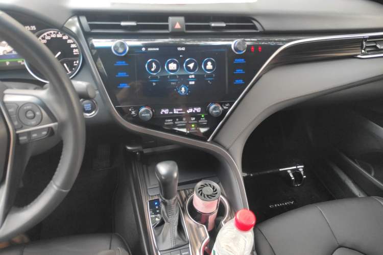 Used Toyota Camry 2019 2.5G Luxury Edition China VI Standard Audio And AC Panel