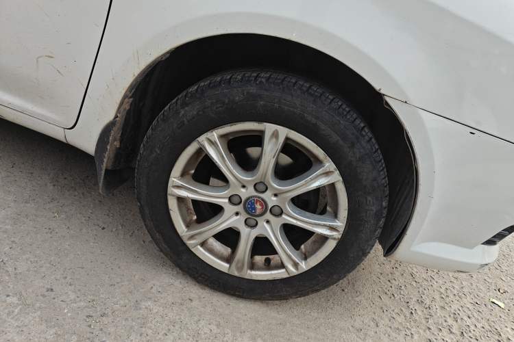 Used Geely Auto Diamond 2014 Sedan 1.5L Manual Entry-Level Model