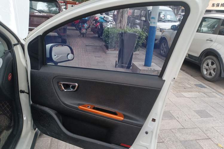 Used Geely Auto Vision X1 2017 1.3L Manual Frenzy Edition