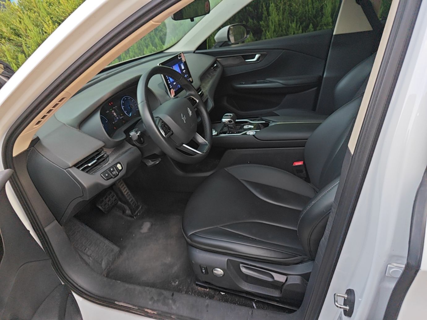 Hongqi E-QM5 2024 450km Range Commuter Version — снимка 17