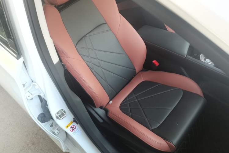 Used CHANGAN Eado 2023 Changan Edition PLUS Blue Whale NE 1.4T GDI DCT Prestige Version