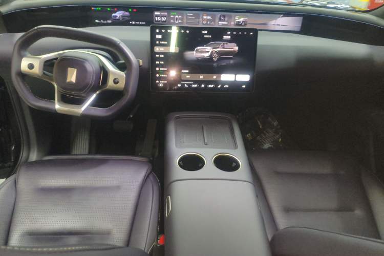 Used Avatr 07 2024 Max All-Electric Four-Wheel Drive
