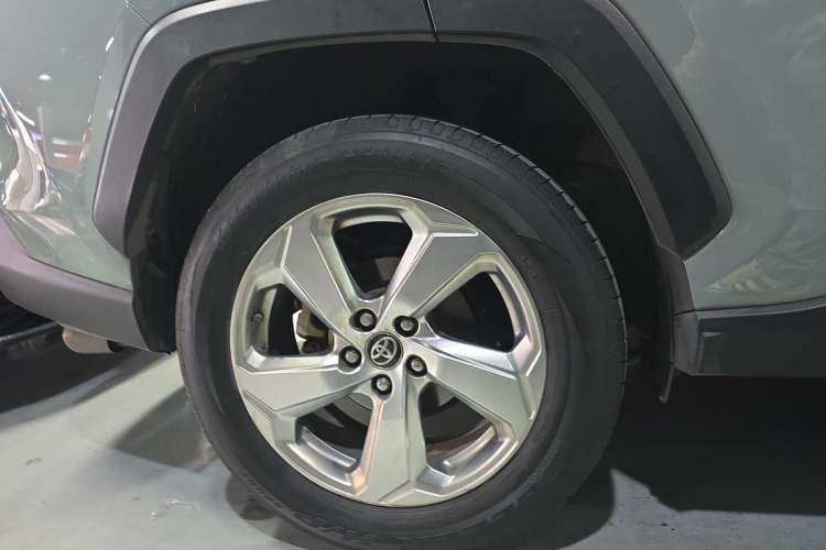 Used Toyota RAV4 2020 2.0L CVT 4x4 Trend Edition