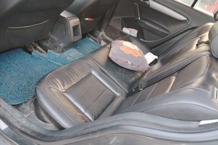 Used Volkswagen Lavida 2013 Restyled Classic 1.6L Manual Comfort Edition
