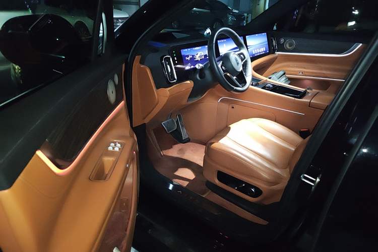 Used Hima AITO M9 2024 Range-Extended Max Edition 42 kWh 6-Seater Version Driver Seat