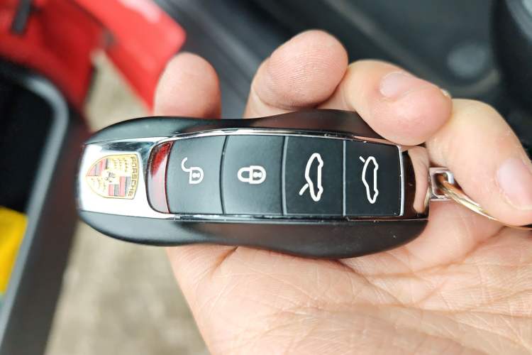 Used Porsche 718 2016 Cayman 2.0T