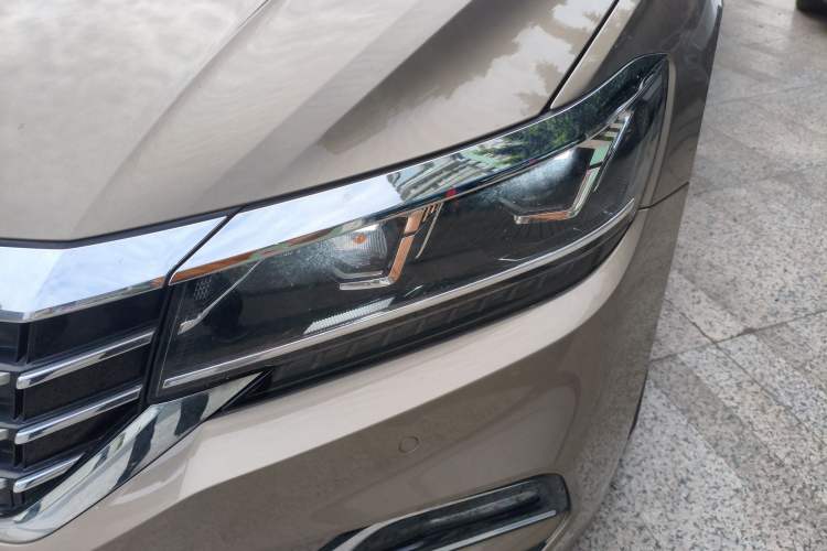 Used Volkswagen Passat 2019 330TSI Elite Edition China VI Left Front Headlight