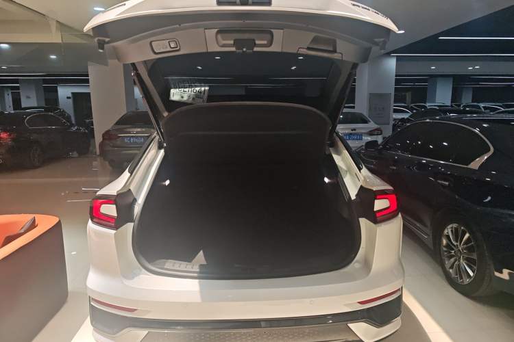 Used Ford EVOS 2022 Facelift EcoBoost 245 ST-Line Trunk