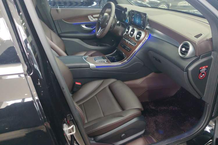 Used Mercedes-Benz GLC 2021 GLC 300 L 4MATIC Dynamic Model