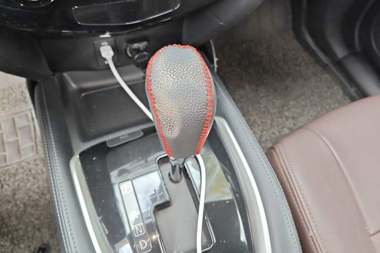 Used Nissan X-Trail 2015 2.0L CVT Comfort MAX Edition 2WD
