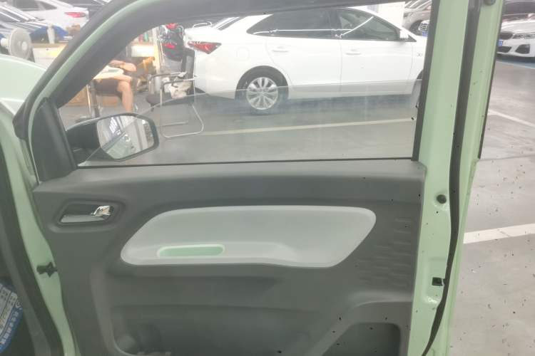 Used Wuling Hongguang MINIEV 2021 Macaron Premium Model – Lithium Iron Phosphate