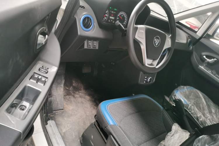 Used Foton Intelligent Blue Elf E7 2024 All-Electric Van Flat Roof 2 Seats CATL 46.36 kWh
