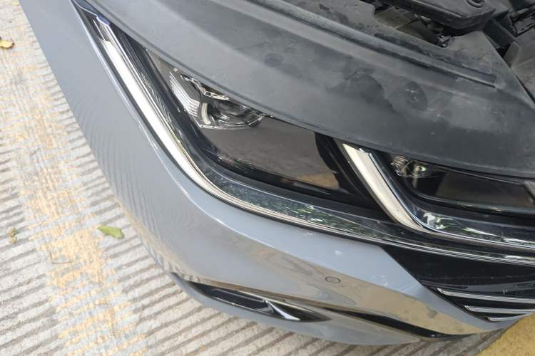 Used Volkswagen FAW-Volkswagen CC 2021 380TSI Striking Edition Right Front Headlight