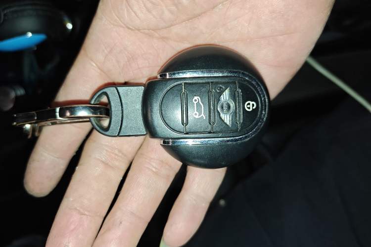 Used MINI MINI 2016 1.5T COOPER CABRIO Caribbean Blue Limited Edition