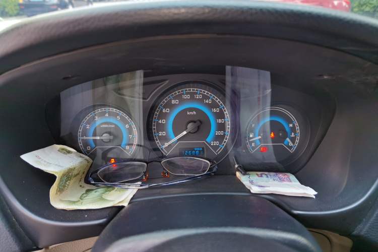 Used Soueast V3 Lingyue 2015 1.5L Manual Happiness Edition Instrument Cluster