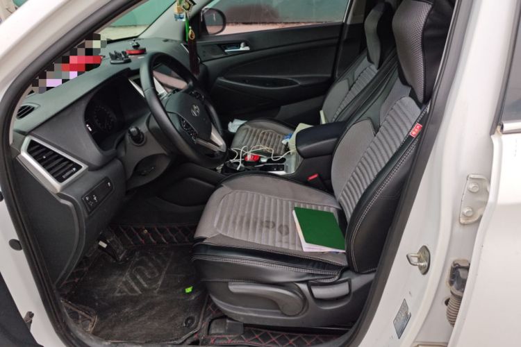 Used Hyundai Tucson 2015 1.6T Dual-Clutch Two-Wheel-Drive Smart Model Left Front Seat