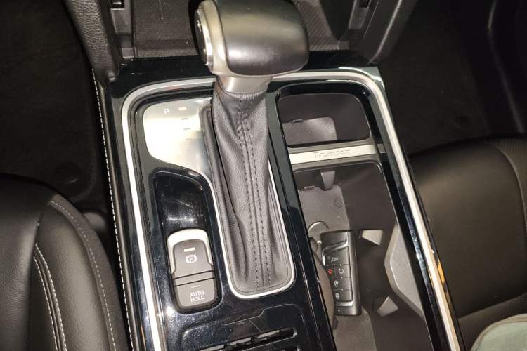 Used GAC Trumpchi GS8 2020 GS8S 390T Two-Wheel Drive Luxury Smart Connectivity Version
