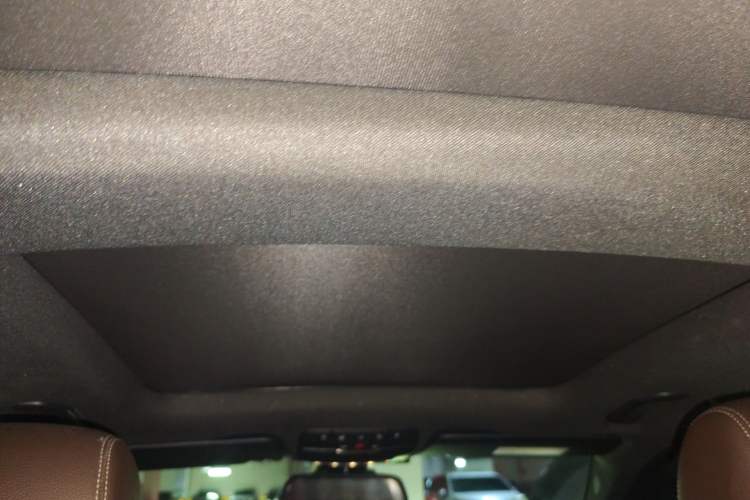 Used Mercedes-Benz GLC 2016 GLC 200 4MATIC Headliner