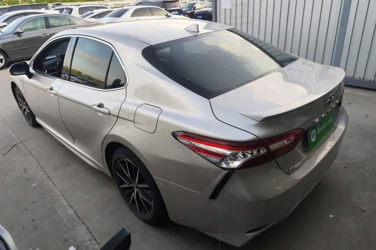 Used Toyota Camry 2021 2.0S FENGSHANG Edition
