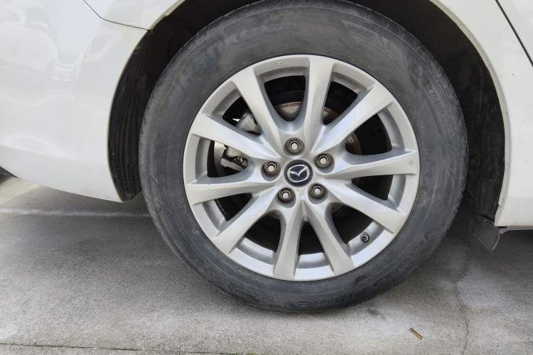 Used Mazda Atenza 2018 2.0L Blue Sky Luxury Edition China VI Standard
