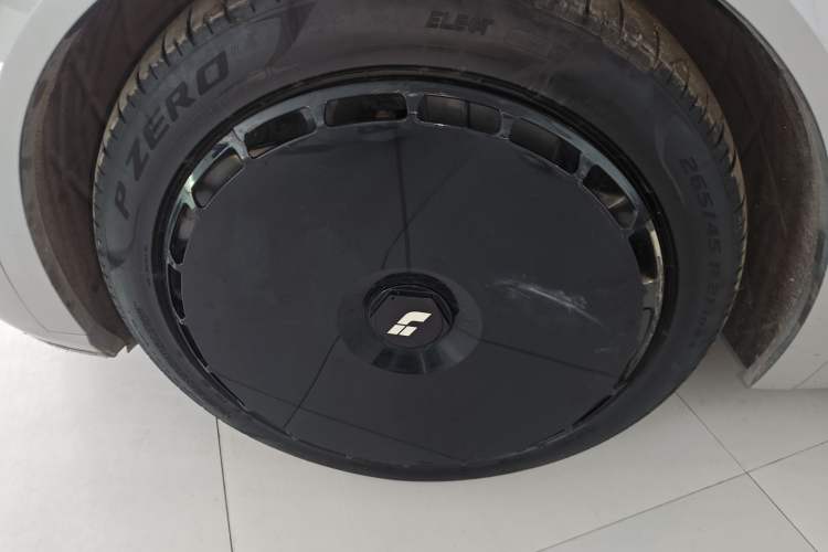 Used Li Auto L9 2022 Max model
