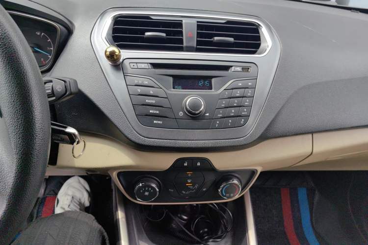 Used Ford Escort 2015 1.5L Manual Comfort Model
