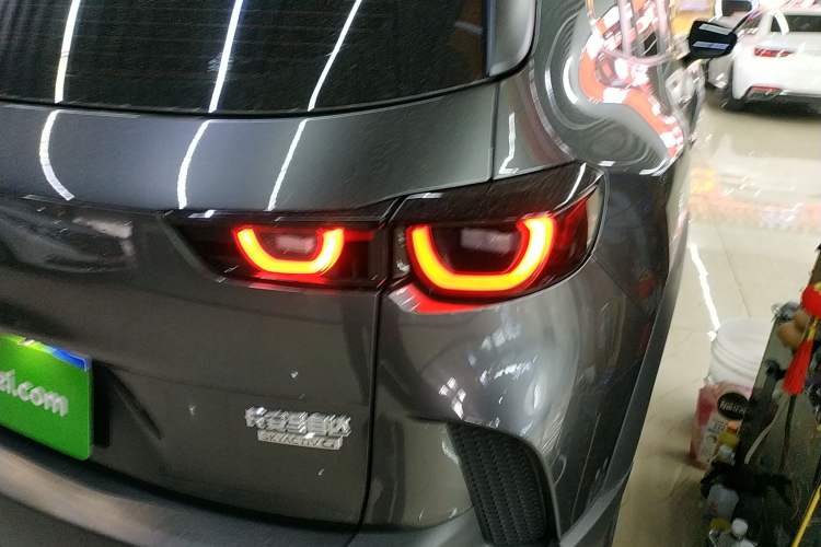 Used Mazda CX-50 2023 2.0L Leading Edition Right Rear Taillight