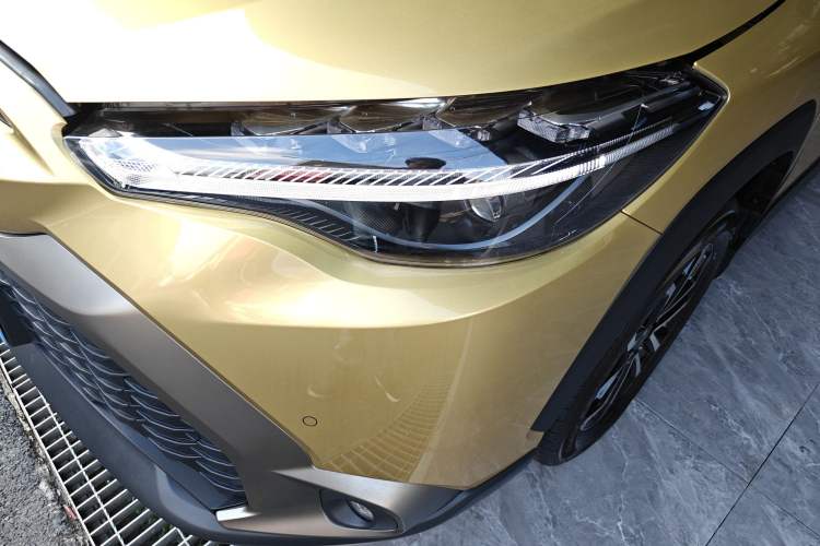 Used Toyota FRONTLANDER 2023 2.0L Smart Electric Hybrid Dual-Engine Deluxe Version