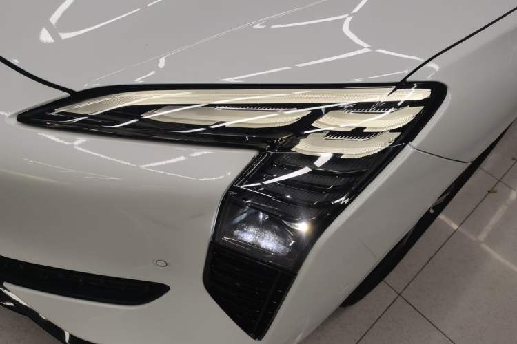 Used Hongqi EH7 2024 820 Pro Left Front Headlight