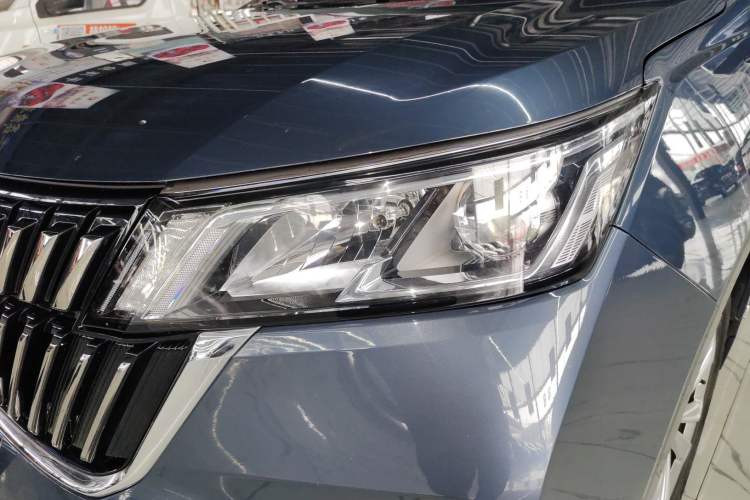 Used Wuling Jiachen 2022 1.5T CVT Smart Luxury Version