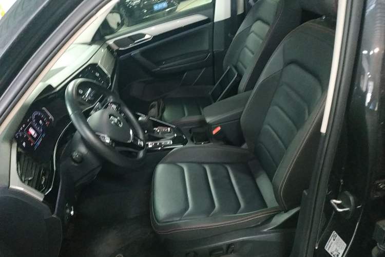 Used Volkswagen Tayron 2019 330TSI Two-Wheel-Drive Luxury Plus China VI Standard
