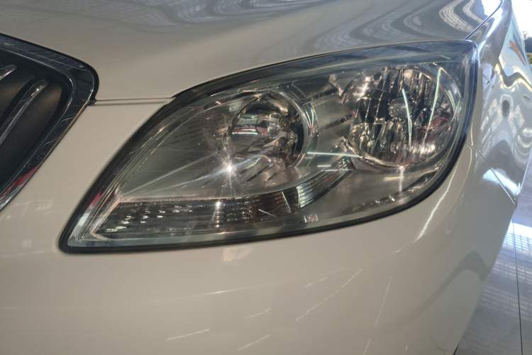 Used Buick GT 2013 GT 1.8L Automatic Fashion Edition Left Front Headlight