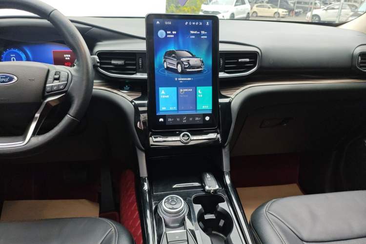 Used Ford Explorer 2020 EcoBoost 285 4x4 Titanium Edition 7-Seater