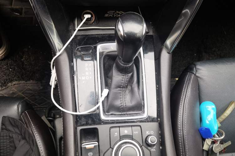 Used Mazda CX-4 2016 2.5L Automatic 4x4 Sky Blue Passion Edition
