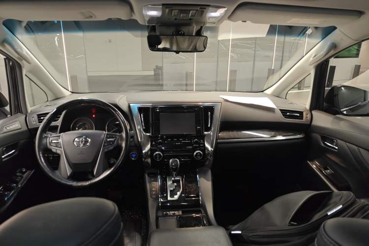 Used Toyota Vellfire 2019 Dual-Engine 2.5L HV Luxury Edition Center Console