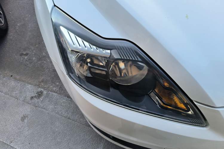 Used Ford Focus 2013 Hatchback Classic 1.8L Automatic Base Model