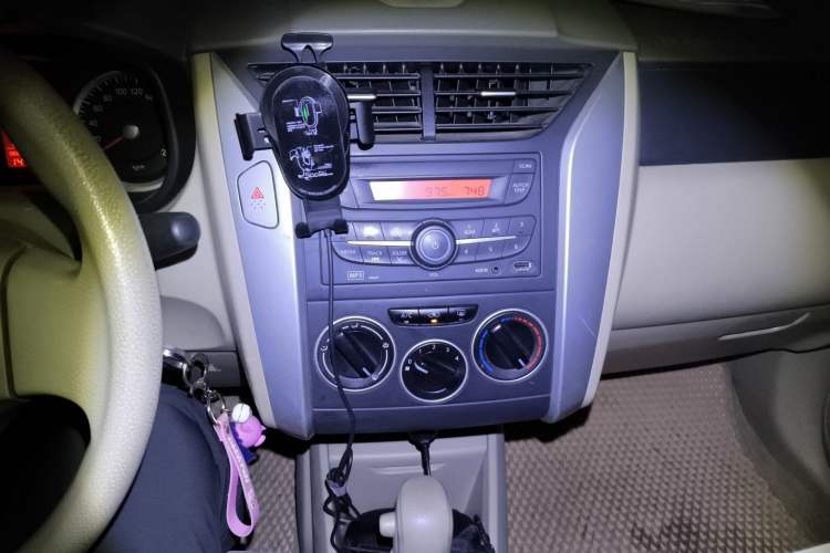 Used Venucia D50 2012 1.6L Automatic Comfort Edition