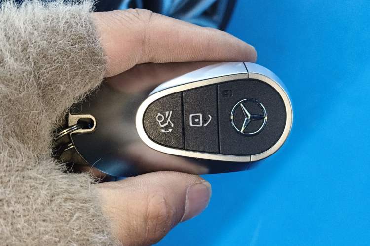 Used Mercedes-Benz E-Class 2024 Refresh E 300 L Stylish Edition Vehicle Key