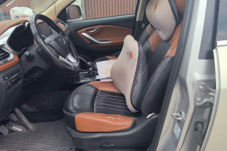 Used Soueast DX7 2015 1.5T Manual Luxury Model Left Front Seat