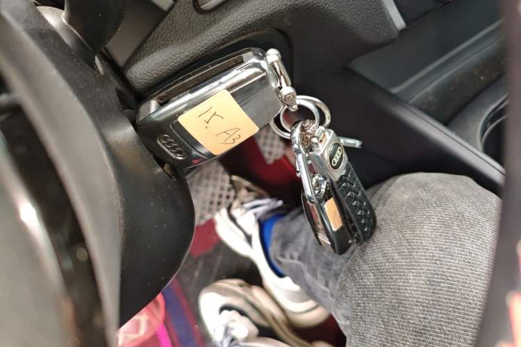 Used Audi A3 2015 Limousine 40 TFSI Automatic Comfort Model Vehicle Key