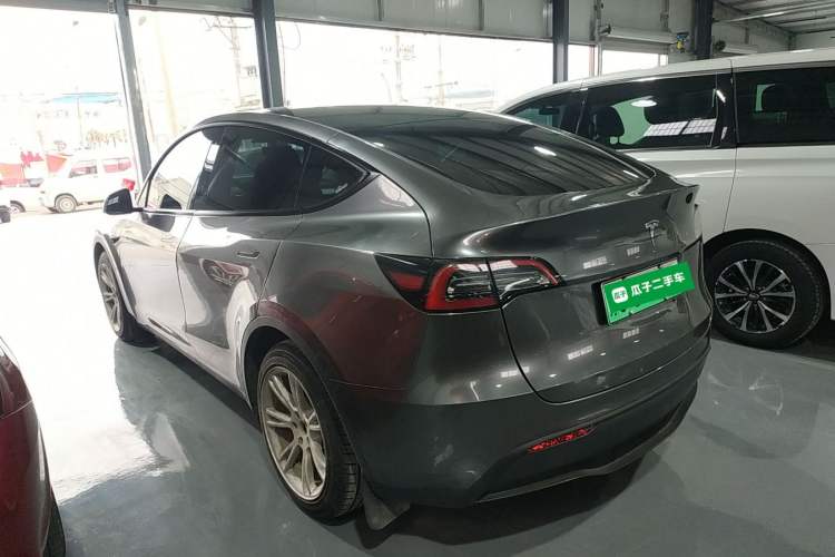 Used Tesla Model Y 2021 Standard Range Rear-Wheel Drive Version
