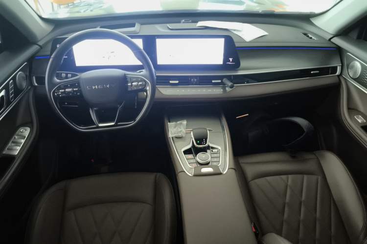 Used Chery Tiggo 8 PRO 2024 Champion Edition 390T Two-Wheel Drive Aoshi Version 5 Seats