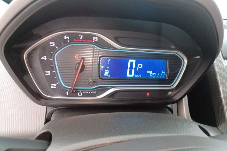 Used Chevrolet Aveo Sonic 2014 Sedan 1.4SL AT Stylish Sunroof Edition