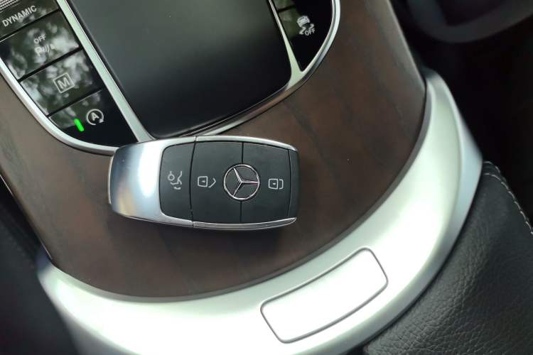 Used Mercedes-Benz GLC 2020 Facelift GLC 300 L 4MATIC Dynamic Edition