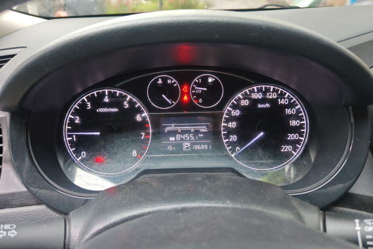 Used Nissan Tiida 2014 1.6L CVT Comfort Model Instrument Cluster