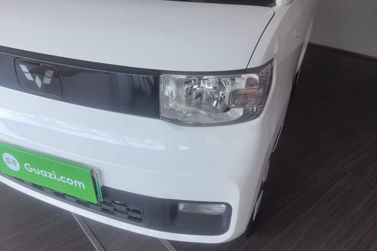 Used Wuling Hongguang MINIEV 2022 Zizai Version Lithium Iron Phosphate Left Front Headlight