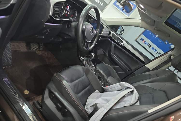 Used Volkswagen Tayron 2019 330TSI Four-Wheel Drive Luxury Version China V Standard