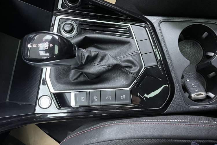 Used Volkswagen Tayron 2019 330TSI Two-Wheel Drive Luxury Model China VI Standard