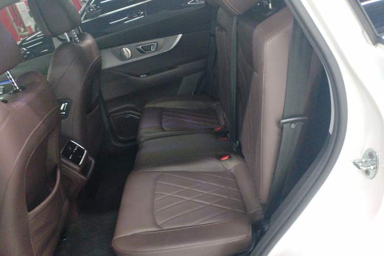 Used Chery Tiggo 8 PRO 2024 Champion Edition 390T Two-Wheel Drive Peak Version 5 Seats